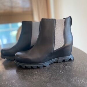 Sorel Joan of Arc Black waterproof boot 9.5